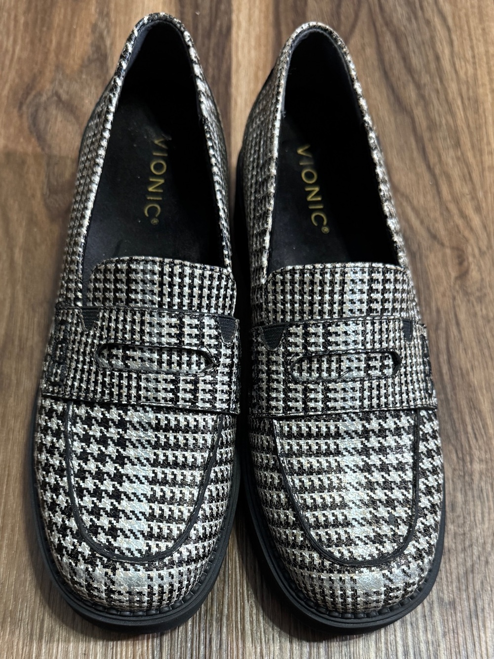 Vionic Fillmore Platform Penny Loafer Houndstooth Pattern Lug Sole Sz. 8.5 - Picture 4 of 8